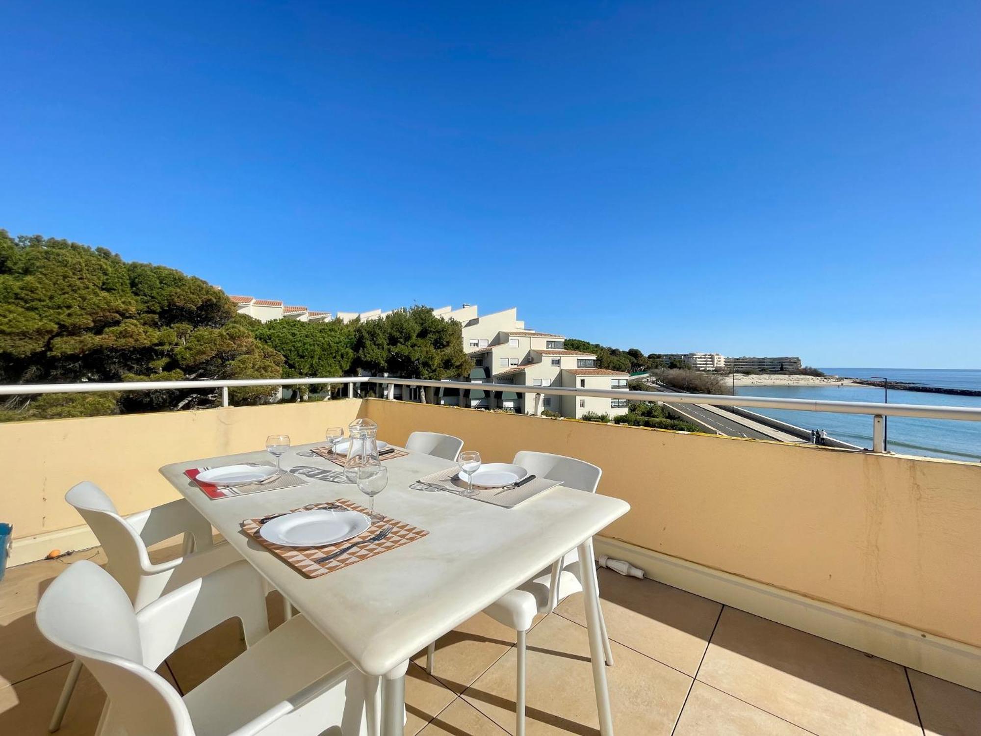 Appartement 2 Pieces Avec Terrasse 25M² Et Parking A 50M De La Plage - Fr-1-338-114 Sete Luaran gambar